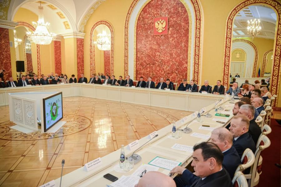 В.И. Кашин провел расширенное заседание комитета на тему: «Устойчивое развитие сельского хозяйства на примере Оренбургской области»