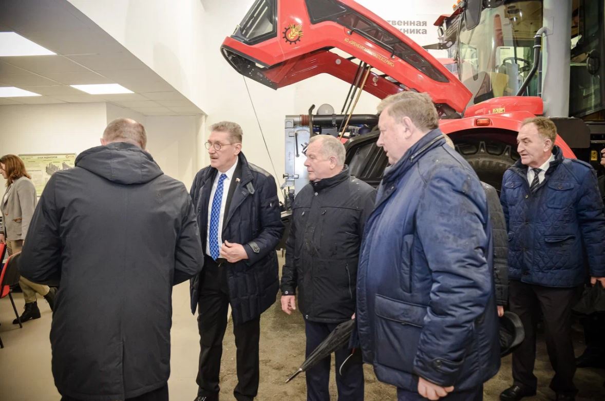 Депутат Государственной Думы Николай Васильев принял участие в выездном совещании комитета по аграрным вопросам в Оренбурге