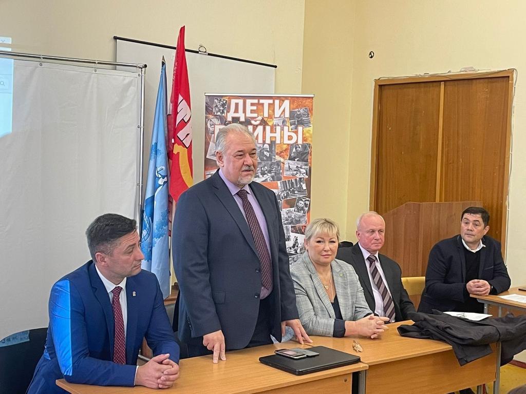 На примерах мужества и героизма