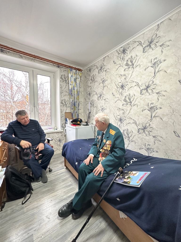 Депутат Совета депутатов г.о. Королёв, первый секретарь Королёвского ГК КПРФ Светлана Петрова встретилась с ветераном Великой Отечественной войны Николаем Николаевичем Багаевым в преддверии его 105-летия