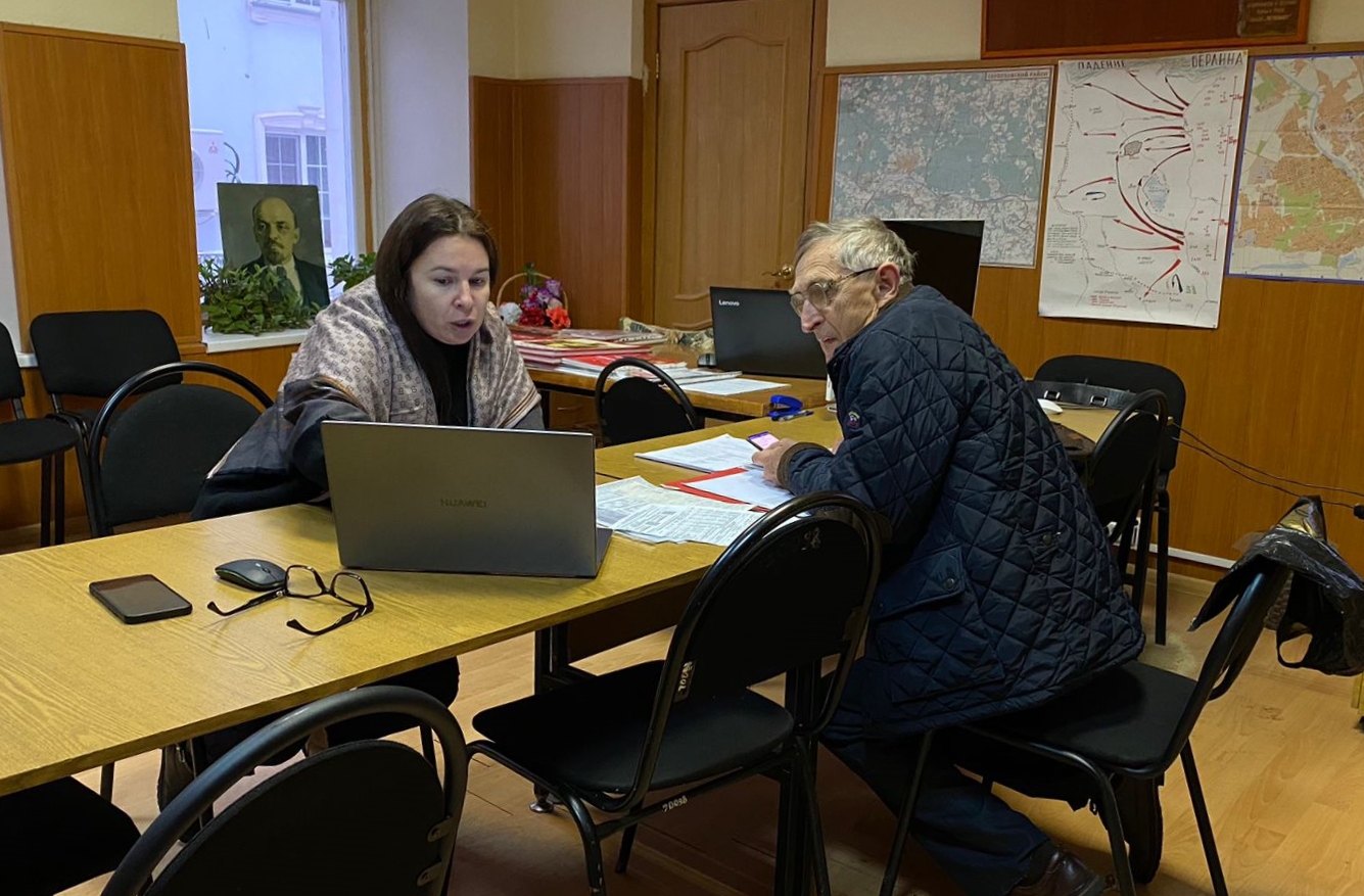 По поручению депутата-коммуниста Мособлдумы Олег Емельянова прошел прием граждан в Серпухове