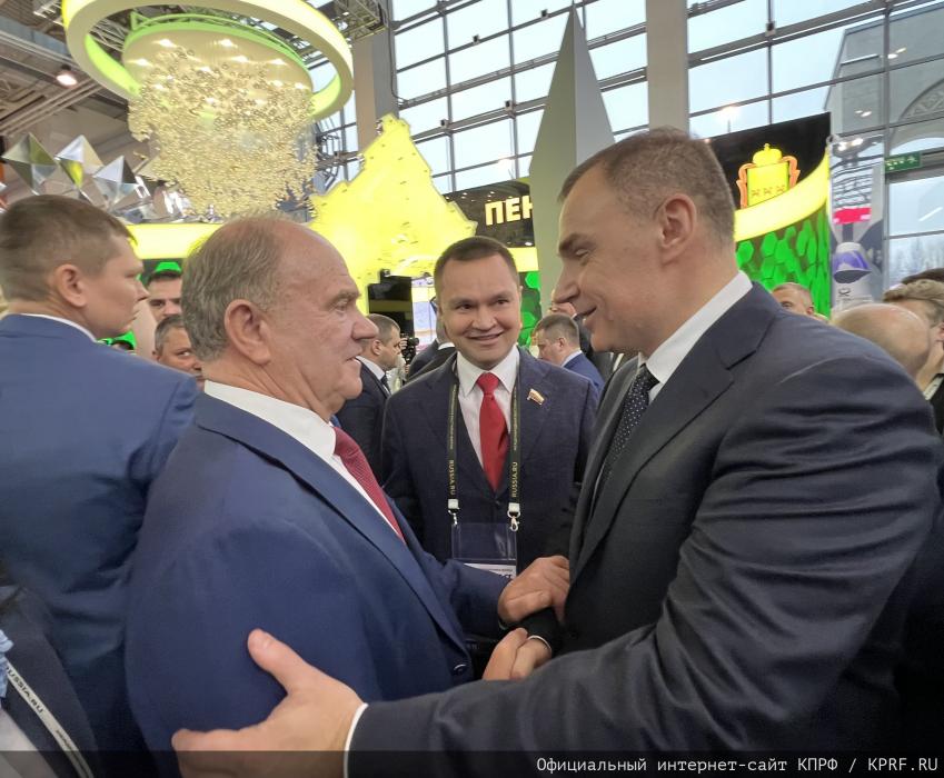 Г.А. Зюганов выступил в Москве на выставке-форуме «Россия» (ВДНХ) в День Ульяновской области