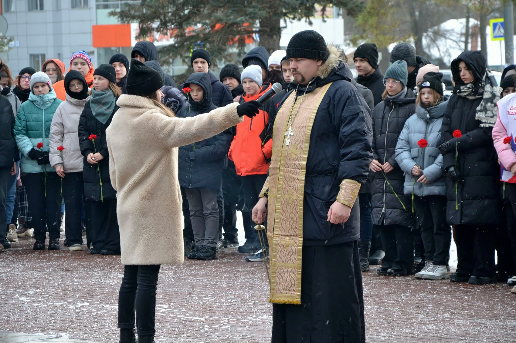 Имя твое неизвестно, подвиг твой бессмертен