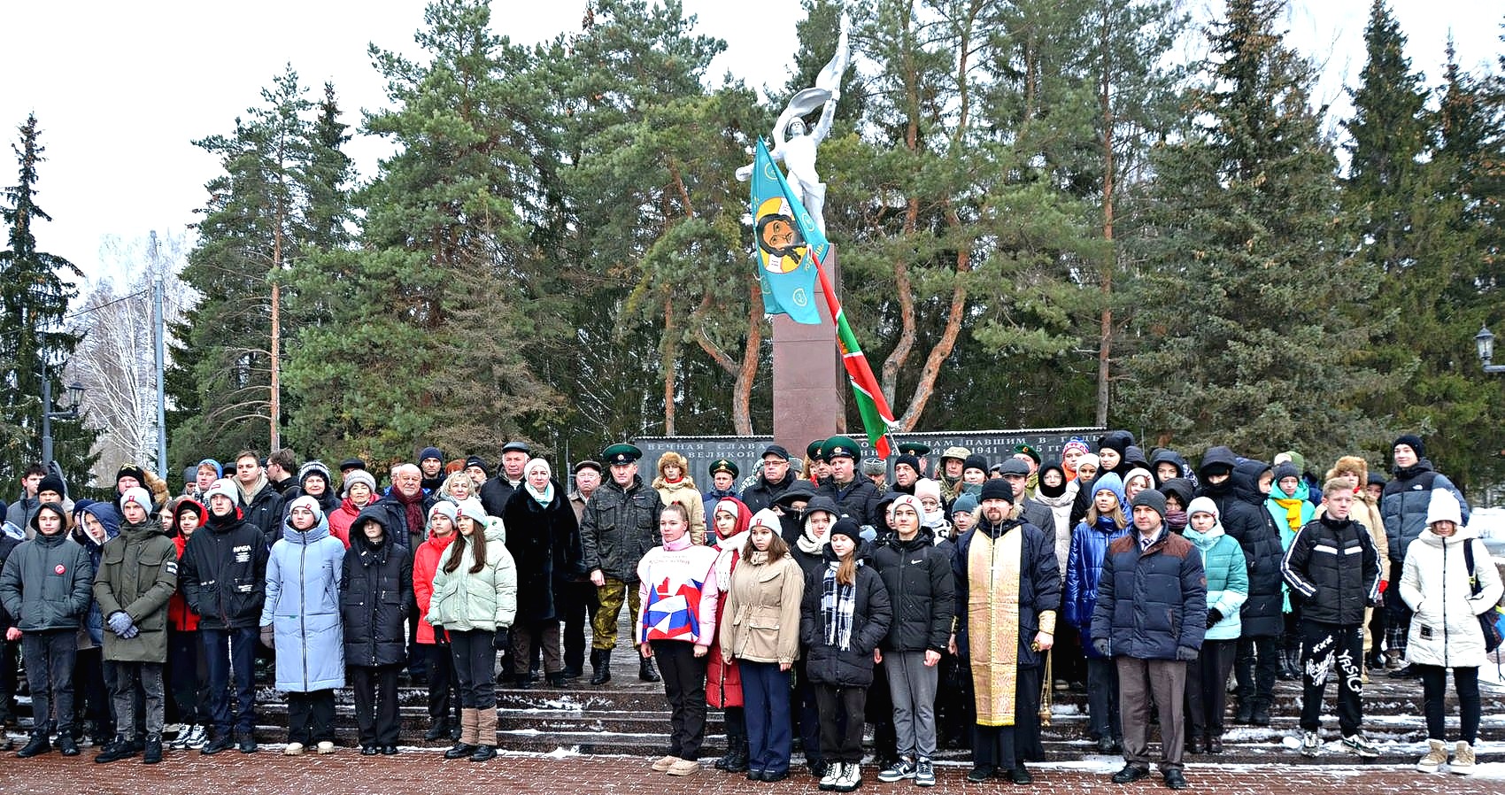 Имя твое неизвестно, подвиг твой бессмертен