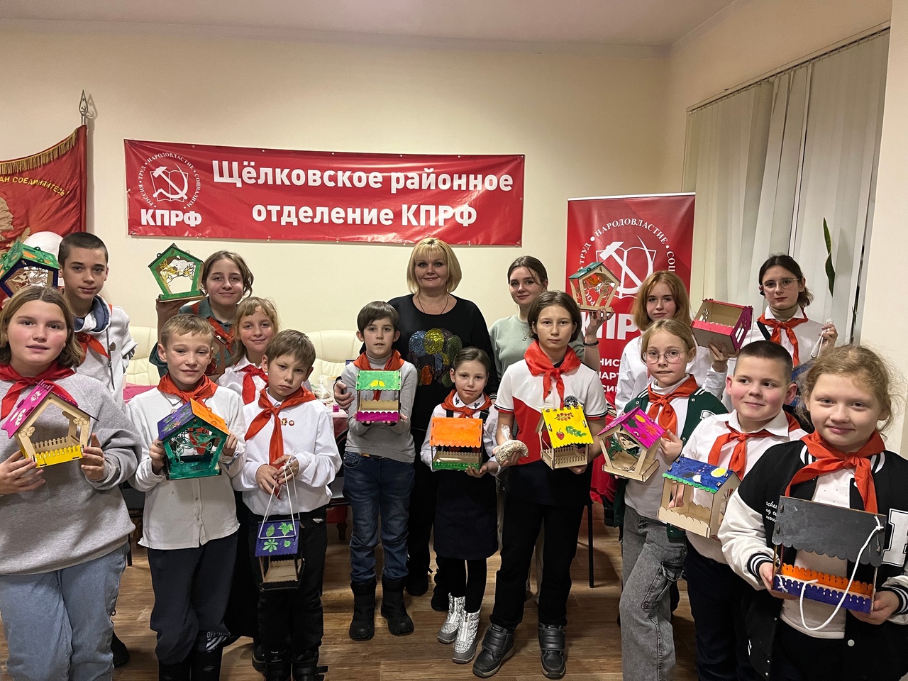 Первый секретарь Щёлковского ГК КПРФ Елена Мокринская: «В нашем сердце есть и для птиц тепло!»