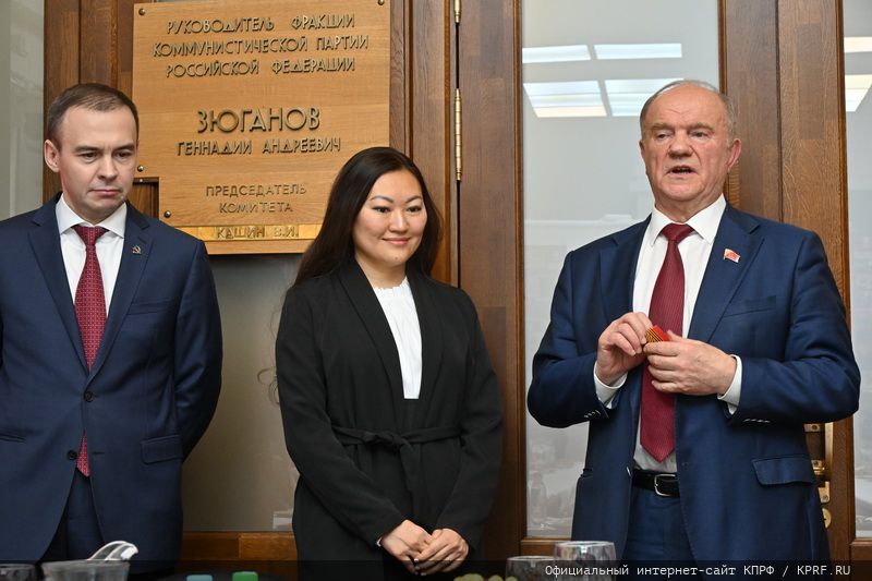 Председатель ЦК КПРФ Г.А. Зюганов провел встречу с представителями творческой интеллигенции