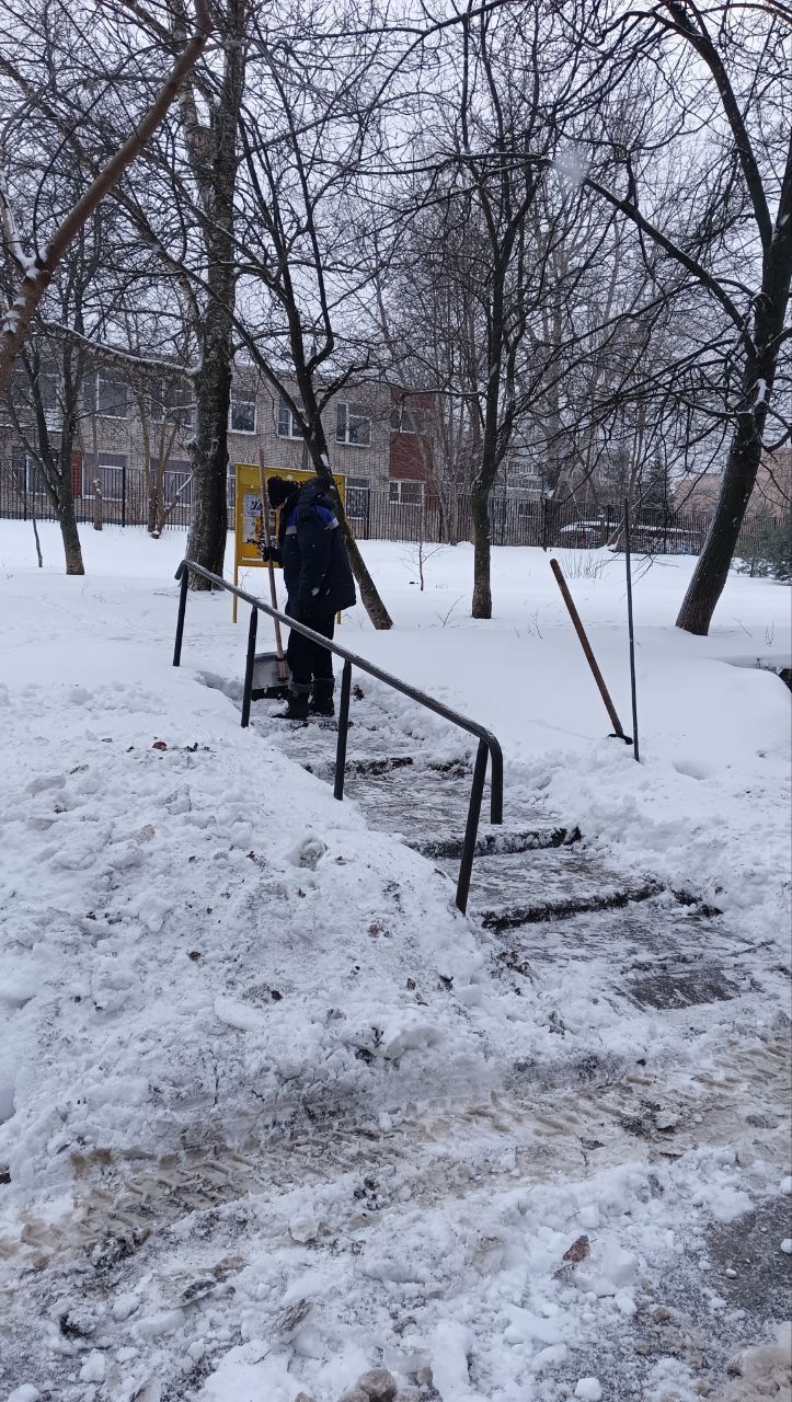 Депутаты фракции КПРФ Романова Елена и Коночев Алексей проверили ход очистки улиц после снегопада
