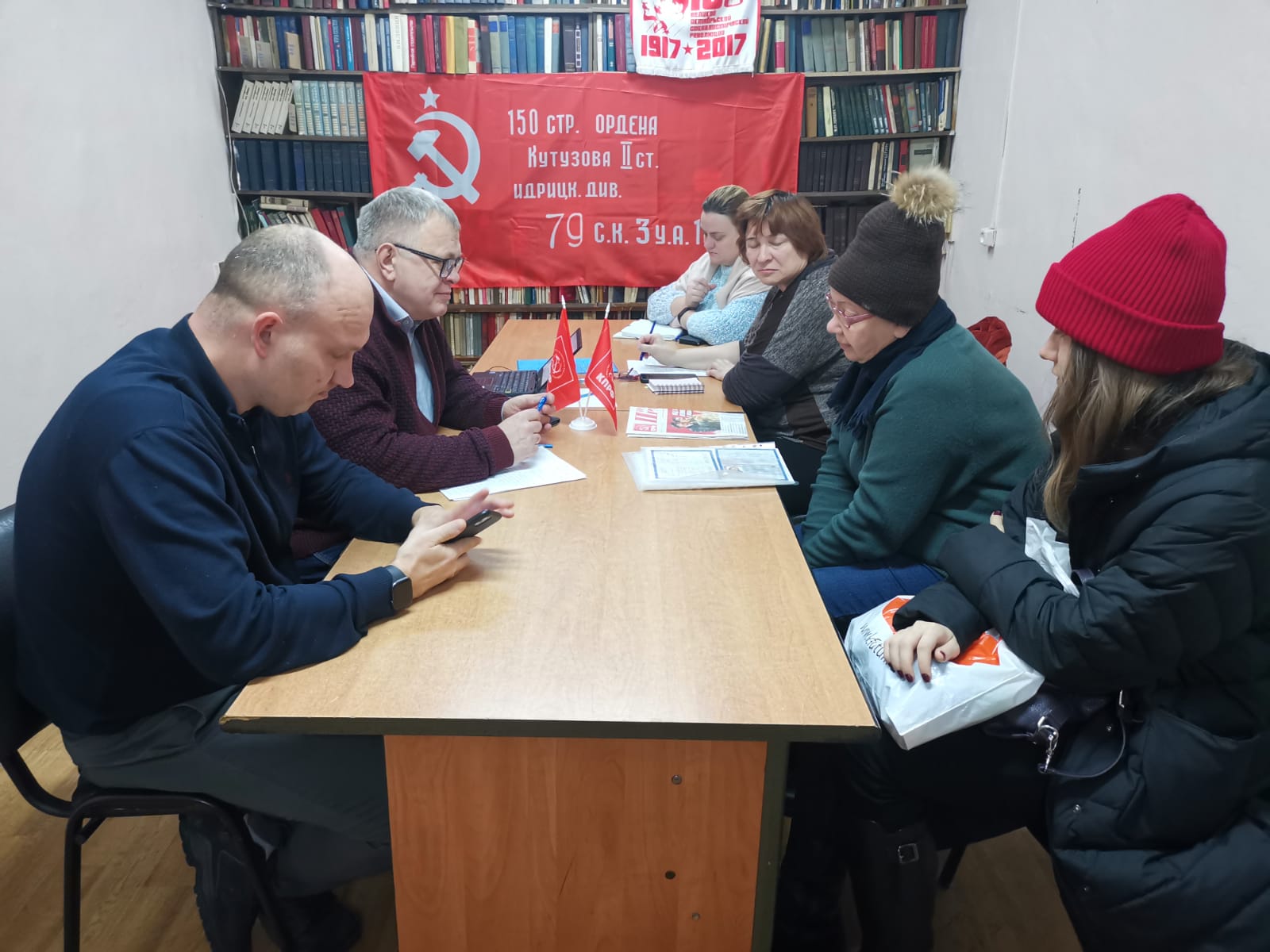 Руководитель фракции КПРФ в Мособлдуме Александр Наумов провел прием граждан в Коломне