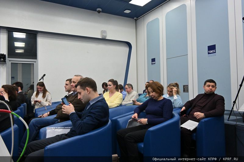 «Начало президентской кампании. Ключевые предложения КПРФ»