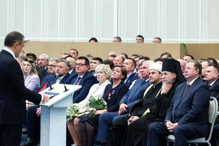 Депутаты-коммунисты приняли участие в праздничном мероприятии в Доме Правительства Московской области