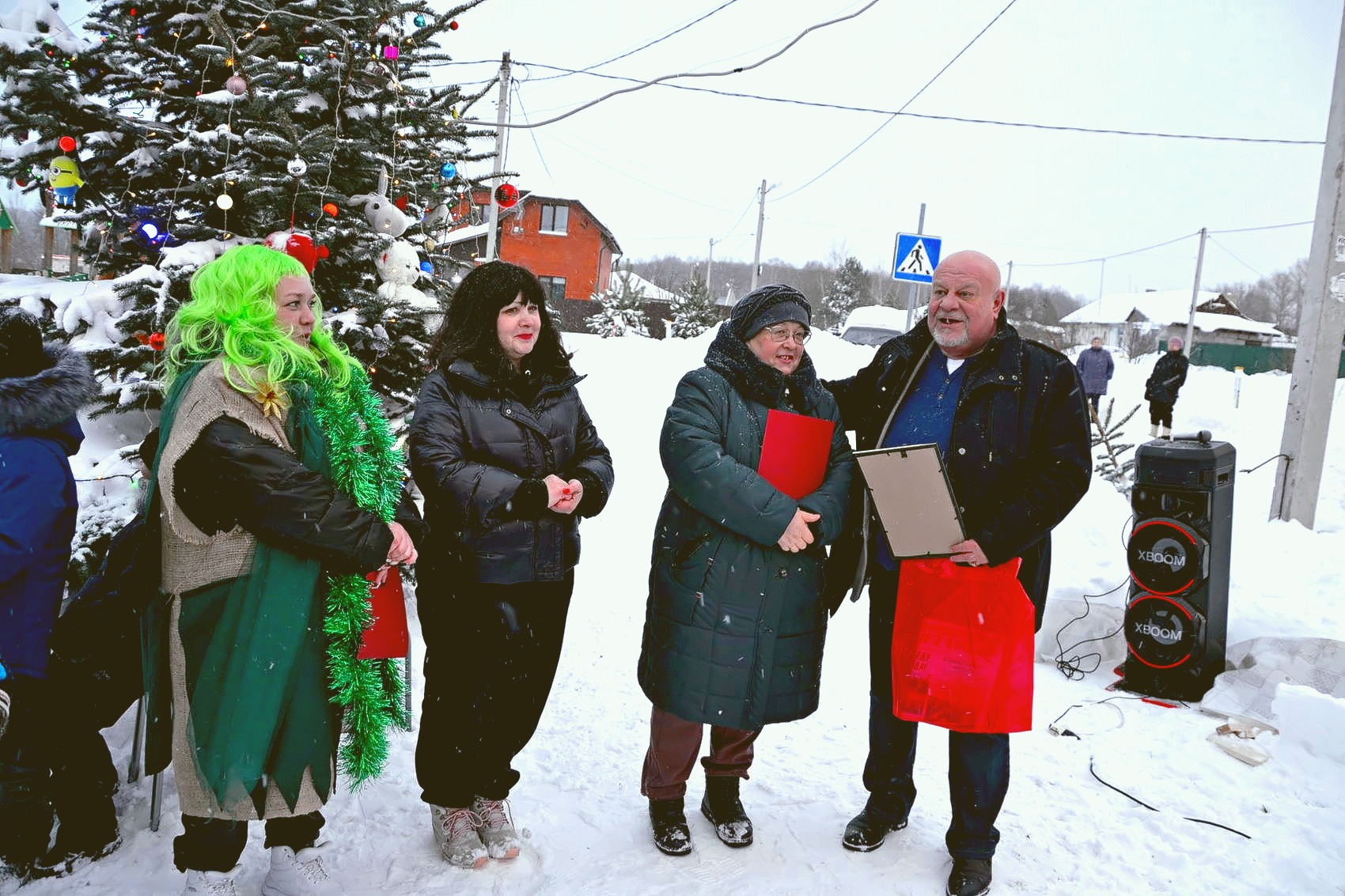 Поздравления в деревне Аладьино