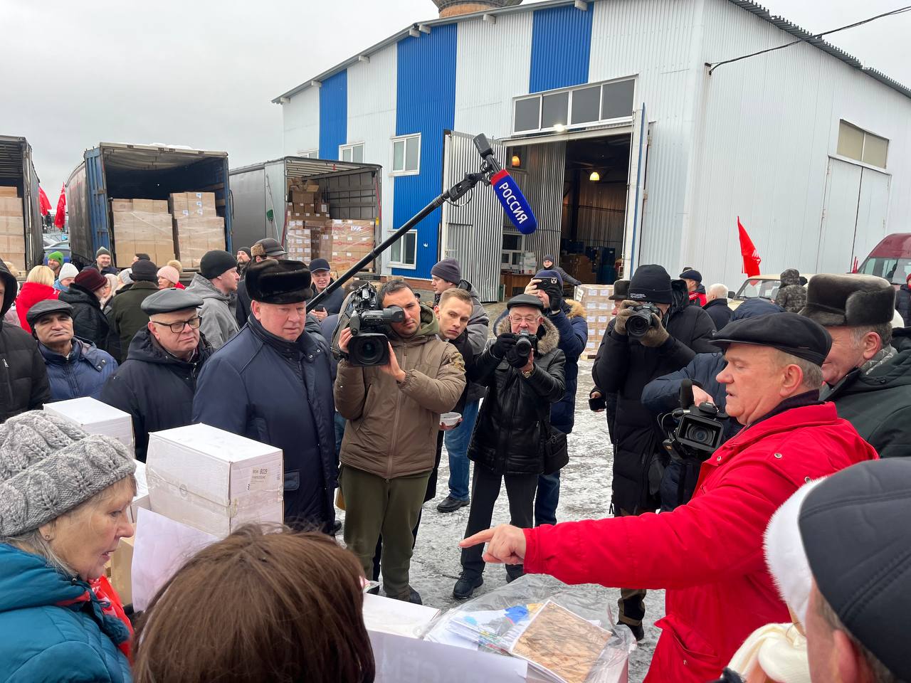 120-й юбилейный новогодний гуманитарный конвой от КПРФ – детям Донбасса!