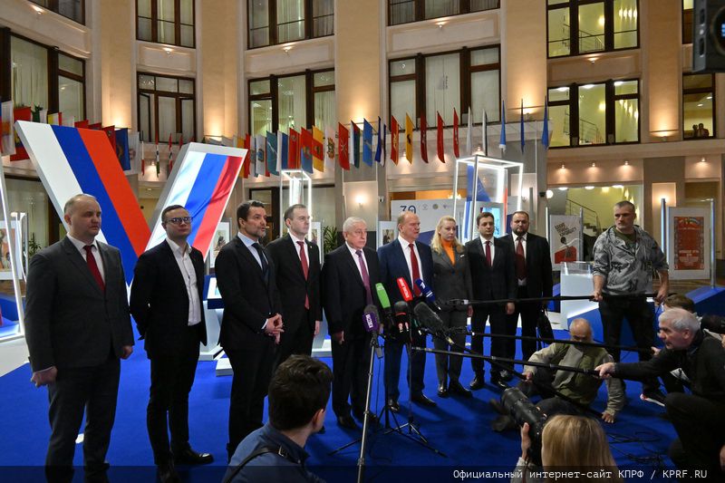 Н.М. Харитонов зарегистрирован кандидатом на должность Президента Российской Федерации