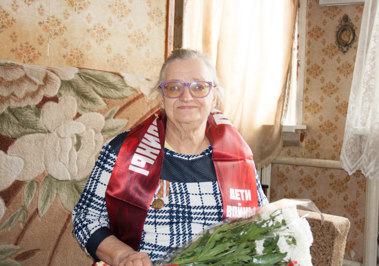 Королёвские коммунисты чествуют детей войны
