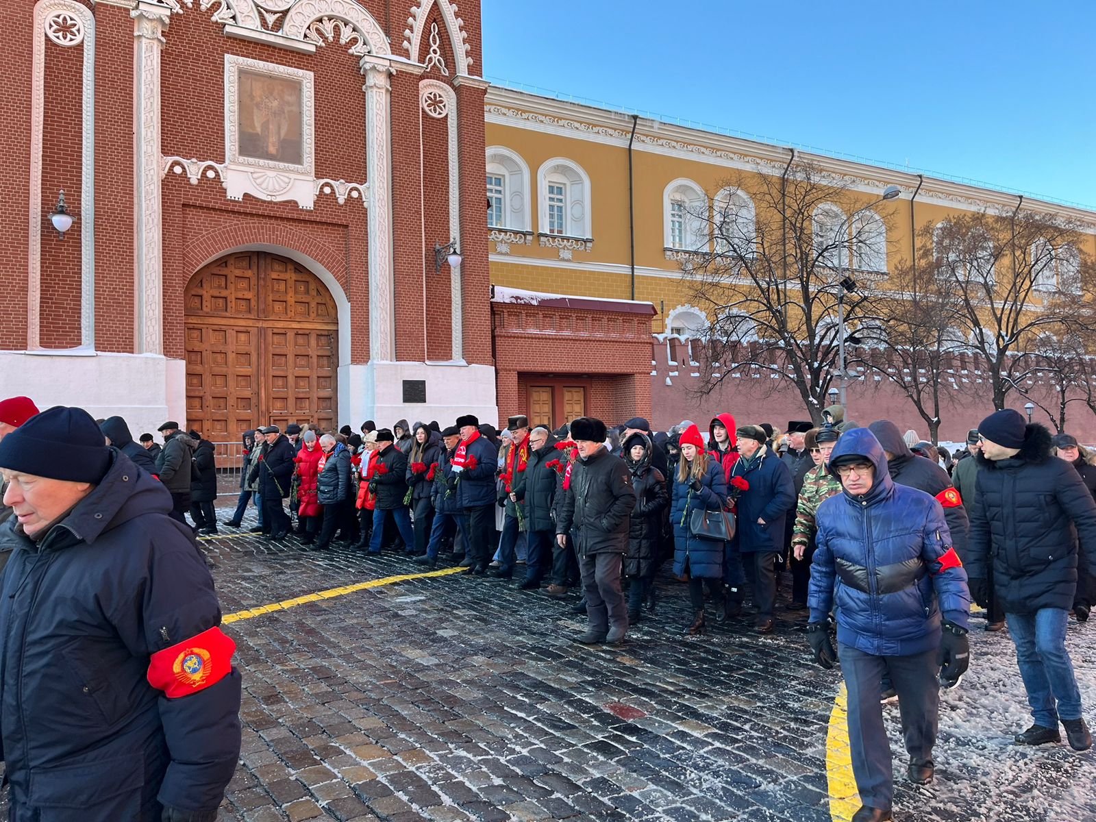 Состоялось возложение венков и цветов к Мавзолею В.И. Ленина на Красной Площади