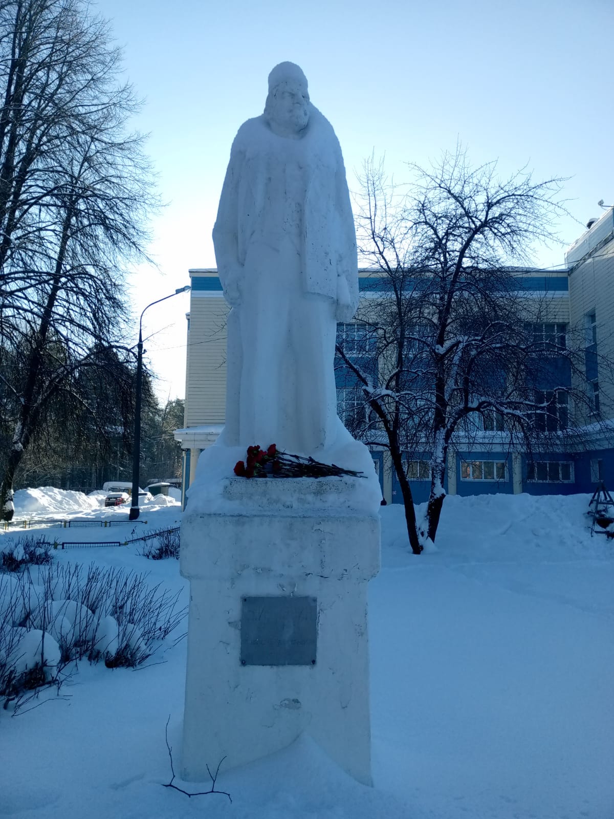 Пушкинские коммунисты почтили память В.И. Ленина