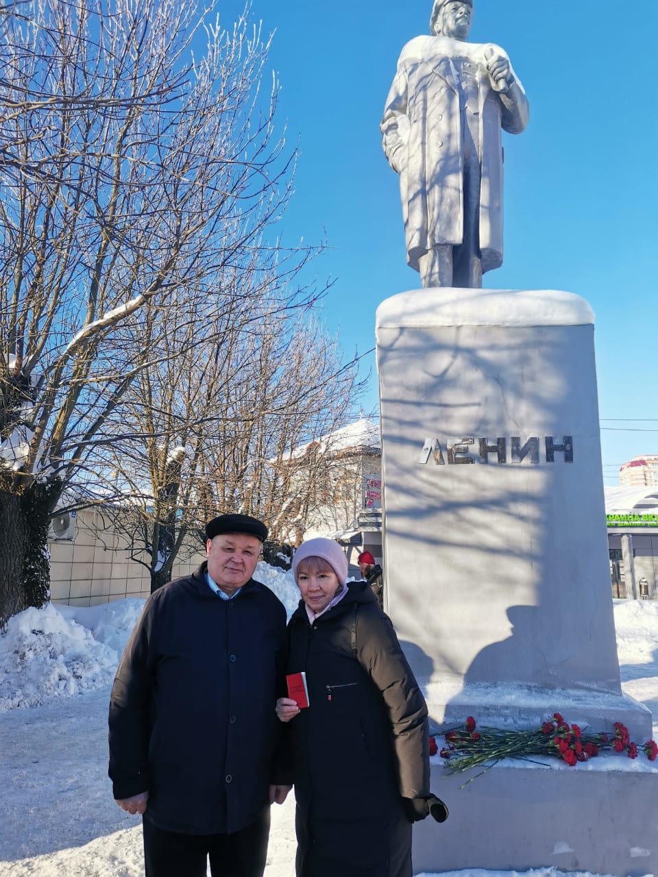 Пушкинские коммунисты почтили память В.И. Ленина