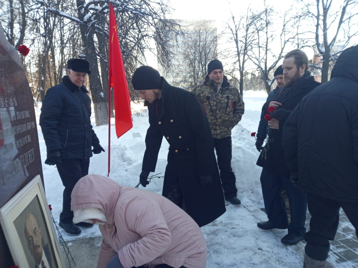 В.И. Ленин в наших сердцах!
