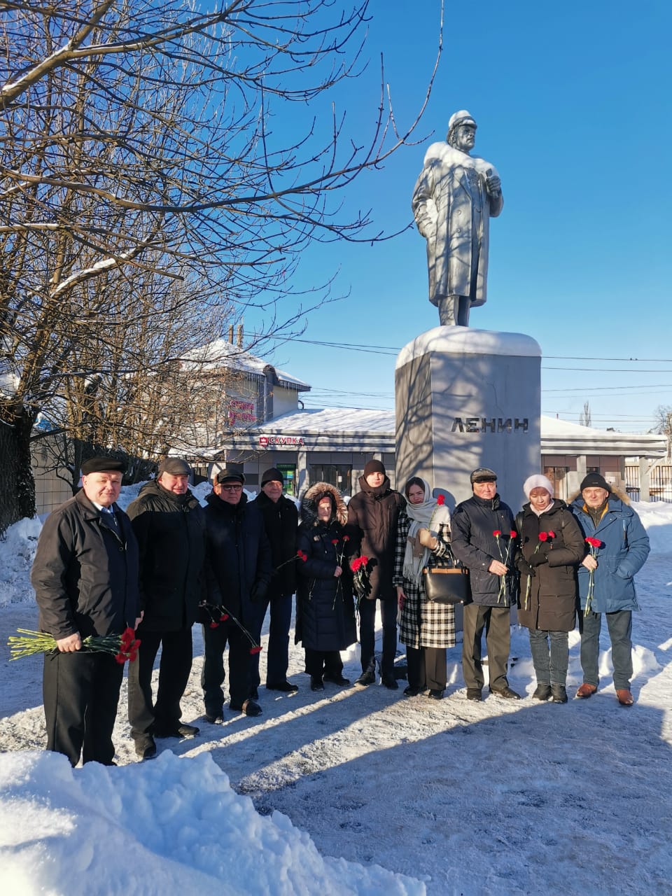 Пушкинские коммунисты почтили память В.И. Ленина