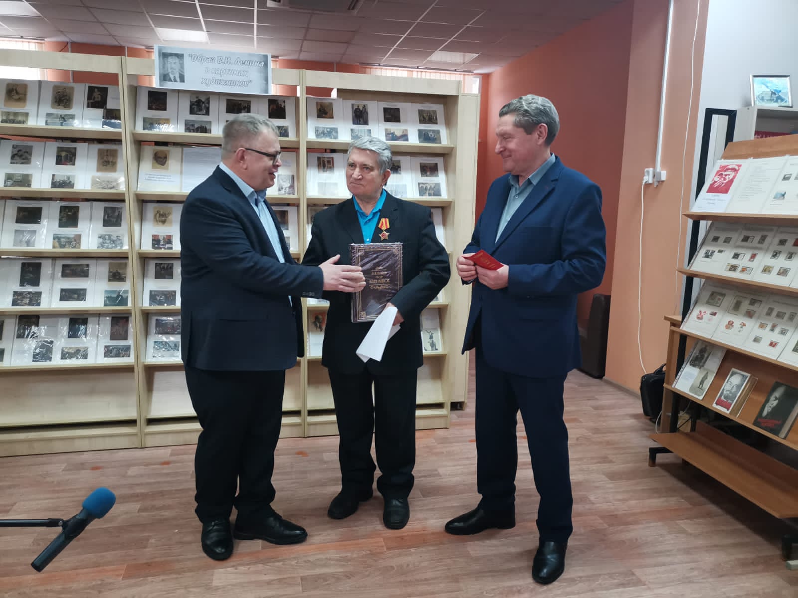 Руководитель фракции КПРФ в Мособлдуме Александр Наумов: Гений Ленина, его труды и память о нем - вечны!