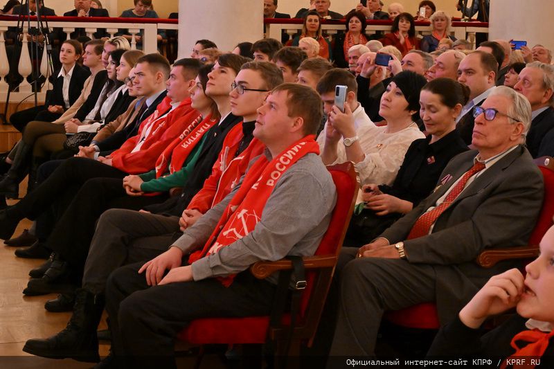 Г.А. Зюганов: Дело Ленина в надежных руках! Оно обязательно победит!