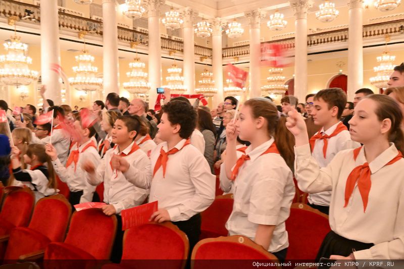 Г.А. Зюганов: Дело Ленина в надежных руках! Оно обязательно победит!