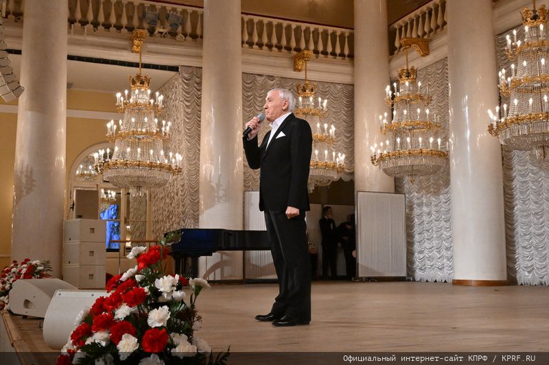 Г.А. Зюганов: Дело Ленина в надежных руках! Оно обязательно победит!