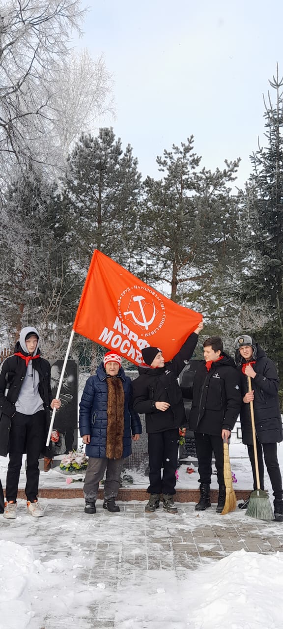 Пионеры решают важные задачи