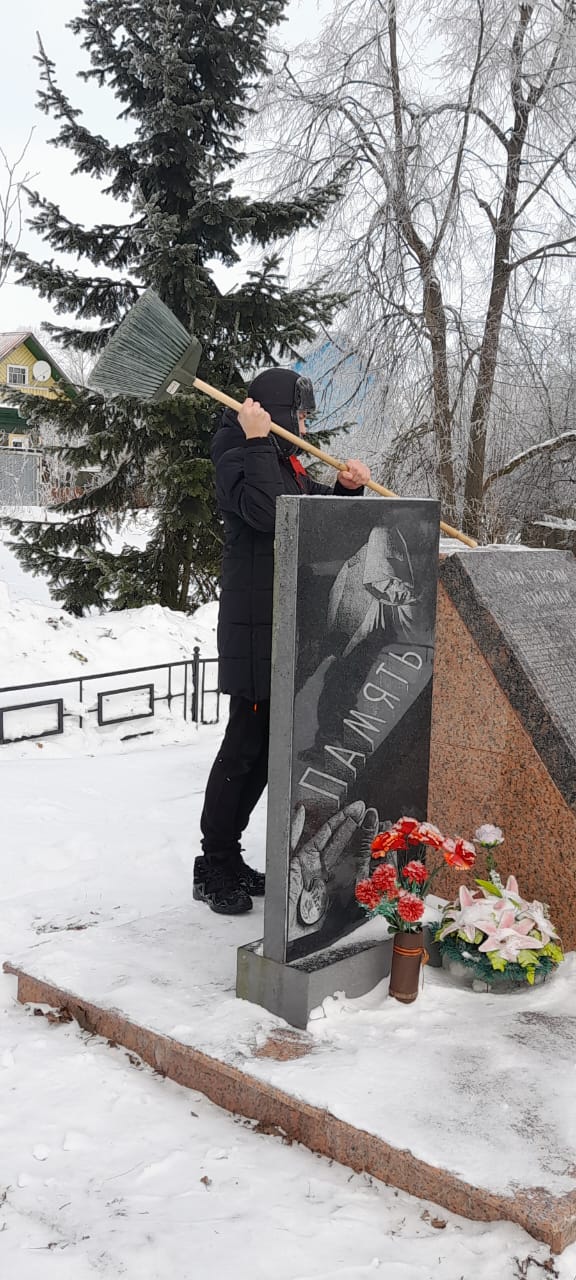 Пионеры решают важные задачи