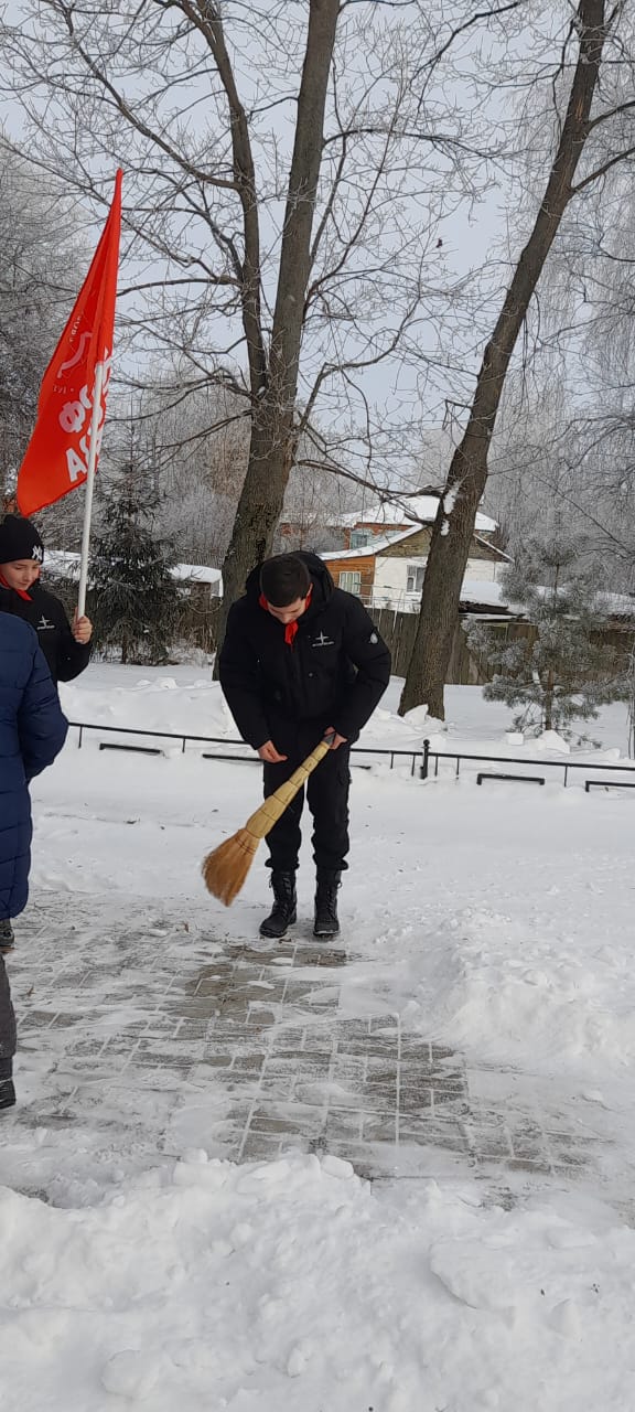 Пионеры решают важные задачи