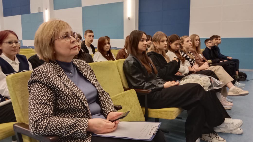 Уроки Мужества к 80-летию снятия блокады Ленинграда провели в Королёве