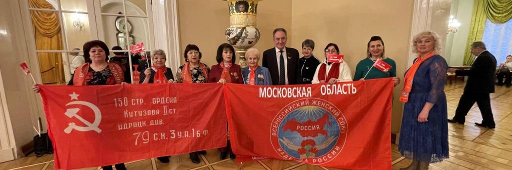 Мы беззаветно делу Ленина верны!