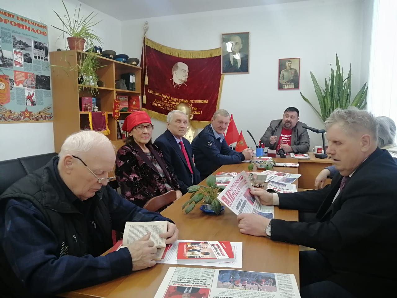 Будни Шаховских коммунистов