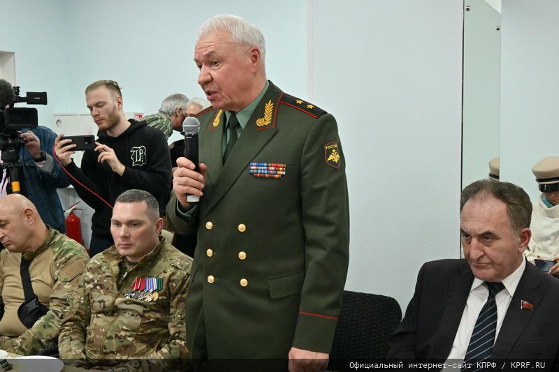 В Совхозе им. В.И. Ленина состоялась встреча Г.А. Зюганова и Н.М. Харитонова с участниками СВО и родственниками военнослужащих