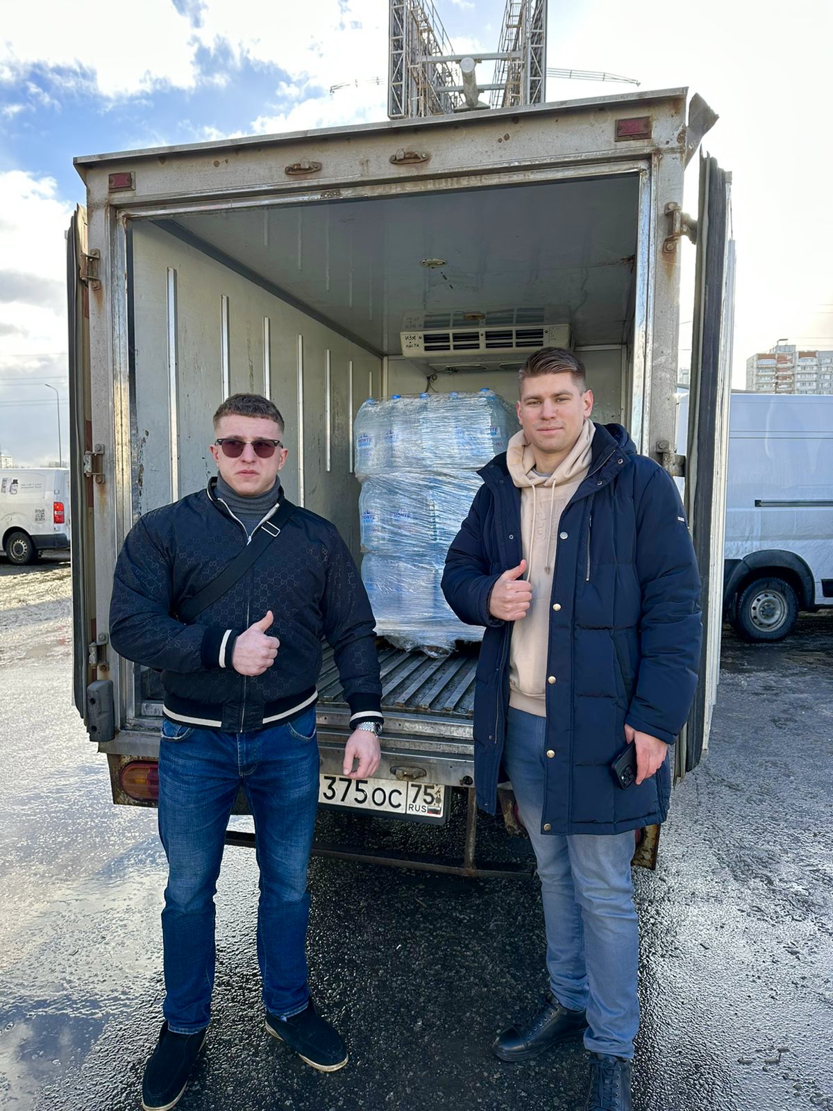 Народный депутат Даниил Рендаков с комсомольцами Московской области сформировал гуманитарный груз для конвоя