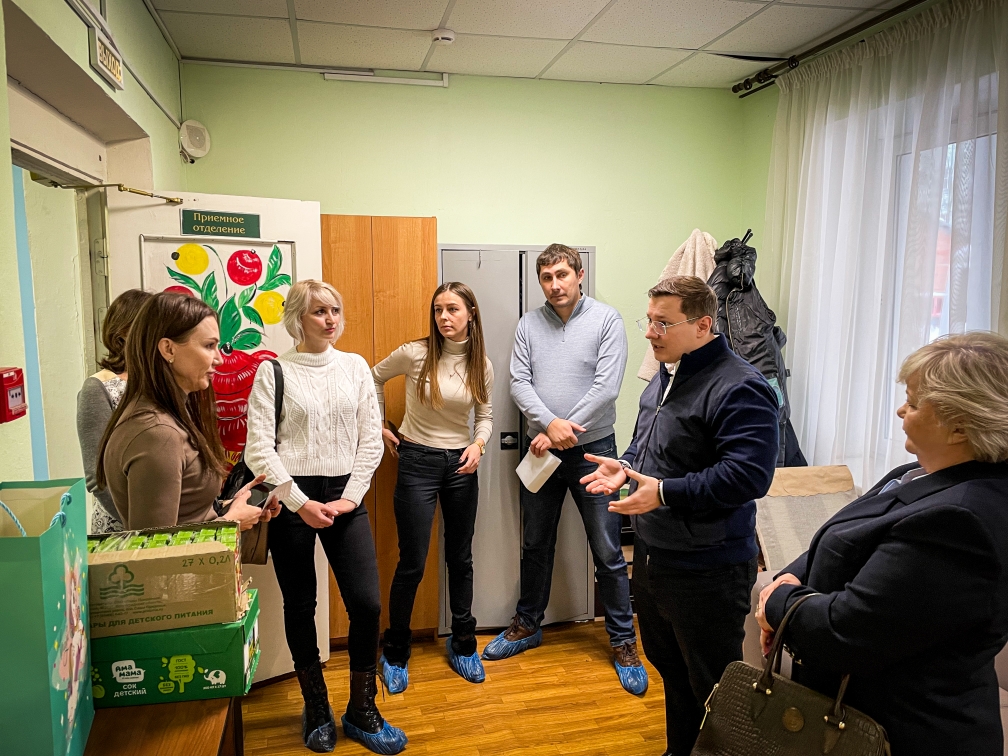 Депутат Мособлдумы Марк Черемисов посетил Семейный центр помощи семье и детям «Доверие» в г.о. Лосино-Петровский