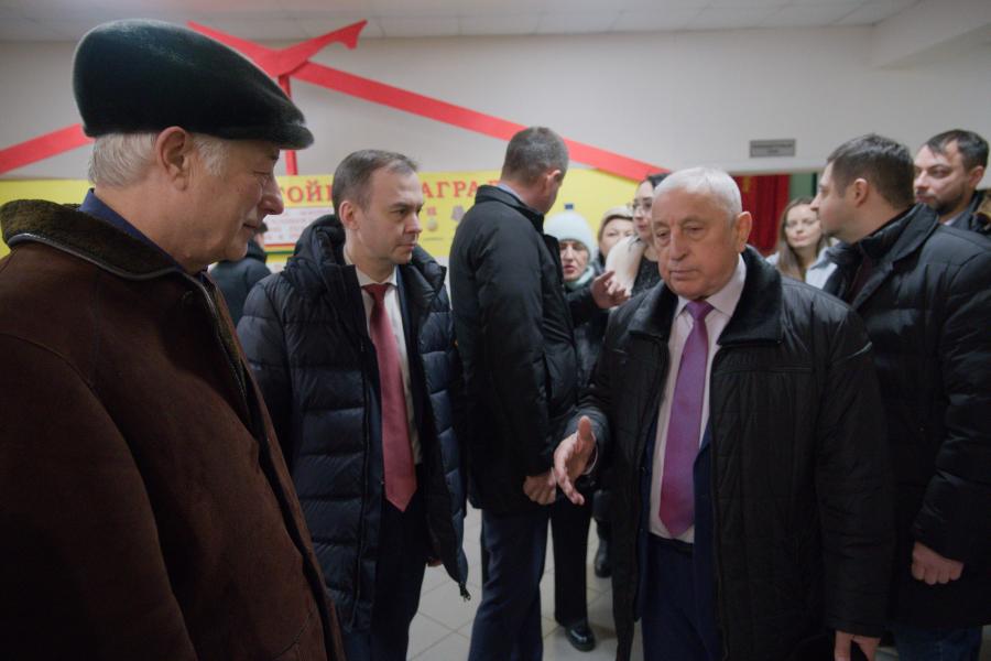 Кандидат в Президенты России от КПРФ Николай Харитонов посетил агропромышленное предприятие АО «Солгон» в Красноярском крае