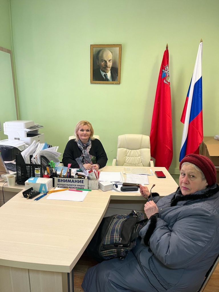 Депутат-коммунист Елена Мокринская: Решение вопросов жителей - важнейшая задача депутатов от КПРФ