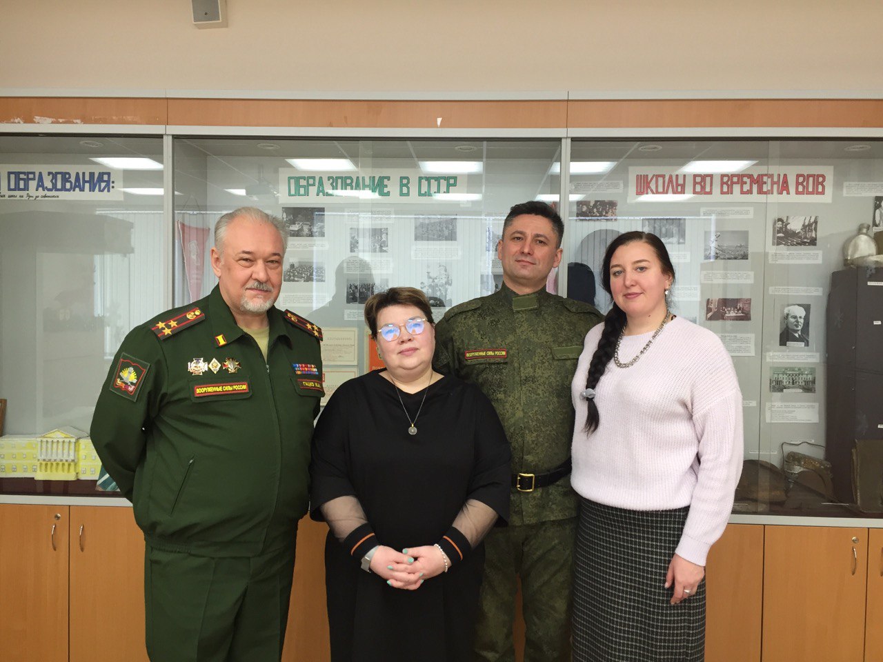 Представители «Союза советских офицеров» провели урок мужества и патриотизма для учащихся гимназии