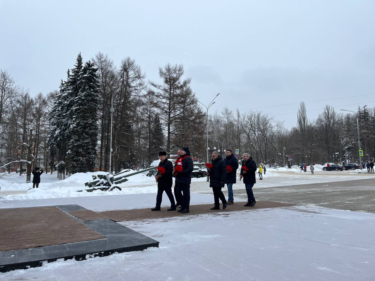 Начался визит кандидата в президенты РФ от КПРФ Николая Харитонова в подмосковное Лыткарино