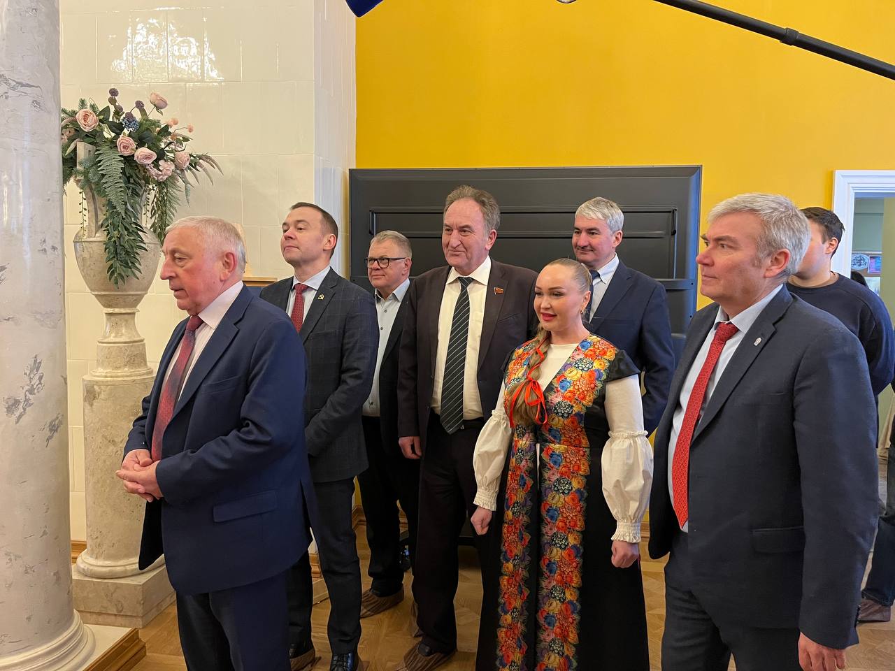 Кандидат на должность президента РФ Николай Харитонов посетил Лыткаринский историко-краеведческий музей