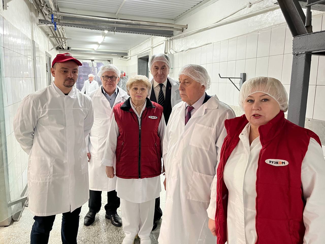 Кандидат на должность президента РФ Николай Харитонов посетил ЗАО «Лыткаринский мясоперерабатывающий завод»