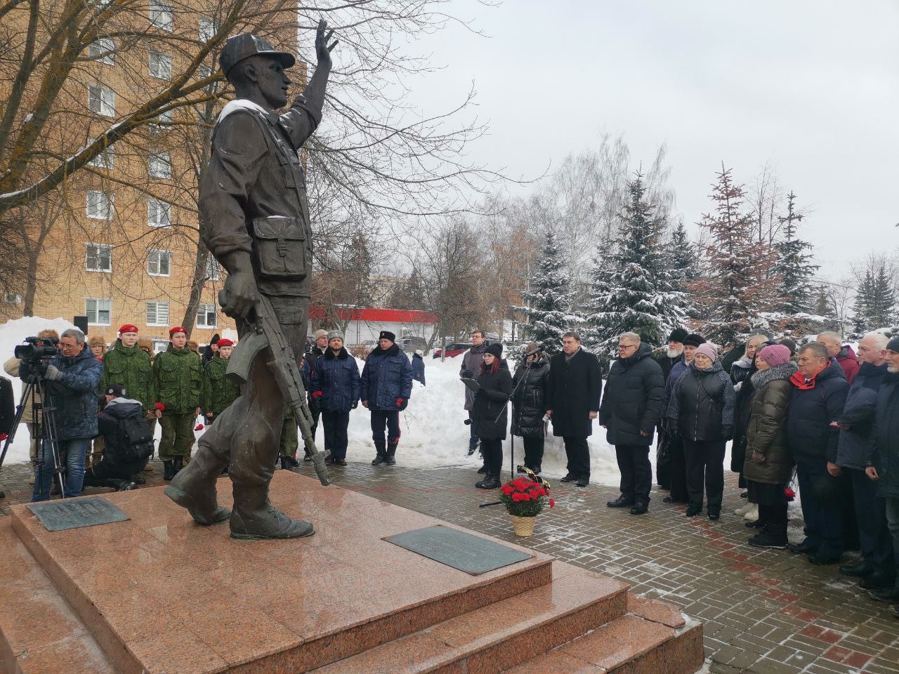 Руководитель фракции КПРФ Мособлдумы Александр Наумов принял участие в торжественном мероприятии в Ступино