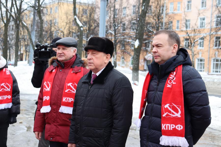 Кандидат в Президенты от КПРФ Николай Харитонов в Ярославле призвал заняться восстановлением хлопководства и станкостроения