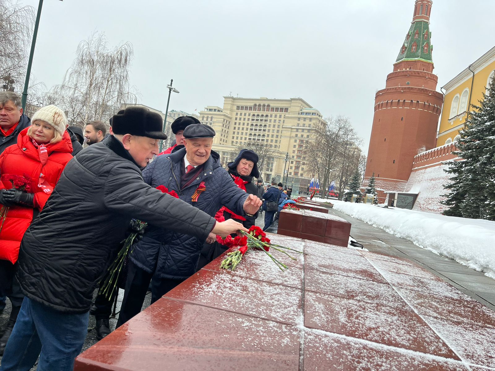 «Или социализм, или варварство и война!»