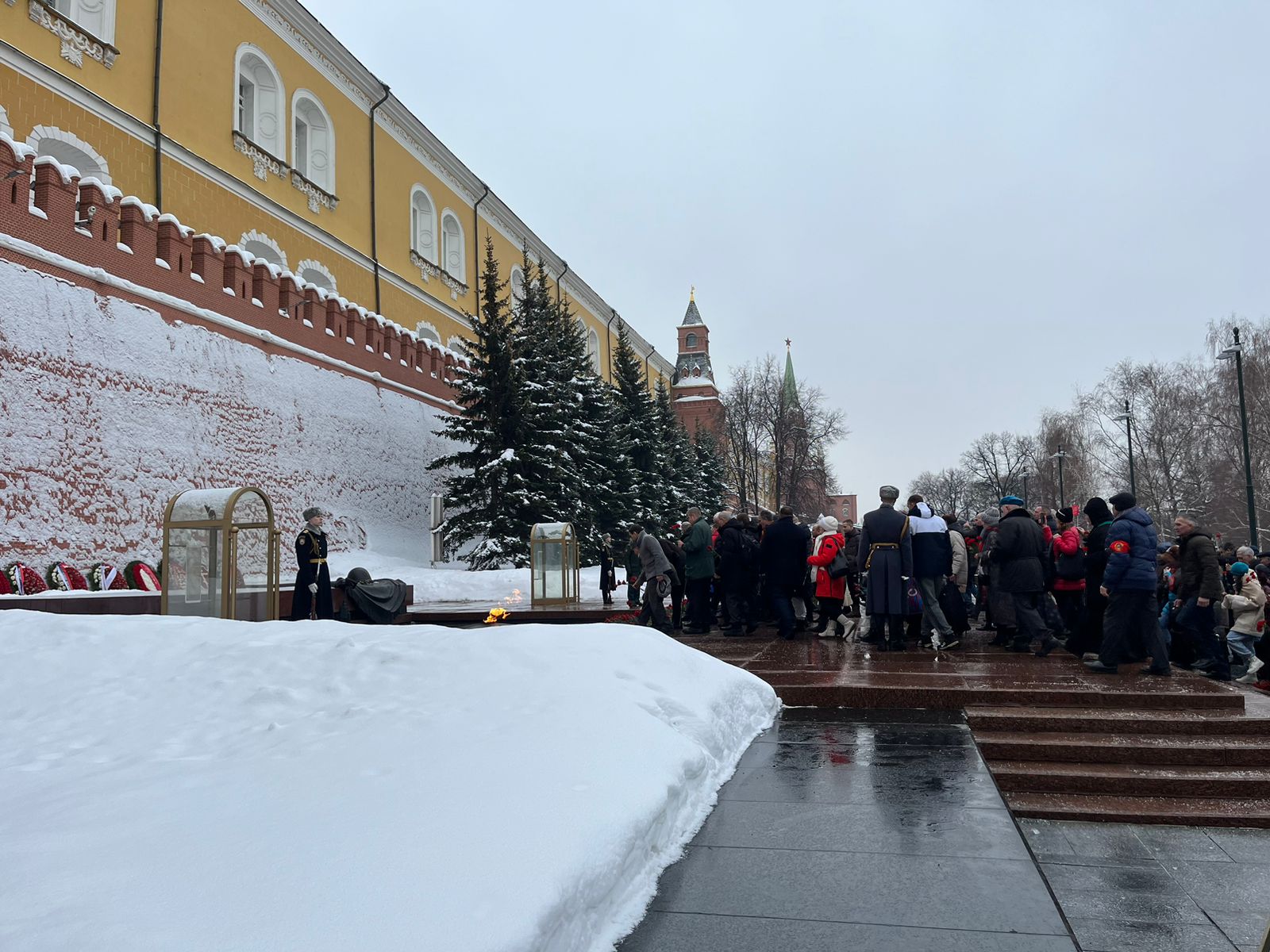 «Или социализм, или варварство и война!»