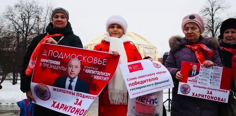 В единстве народа и Армии залог несокрушимости России!