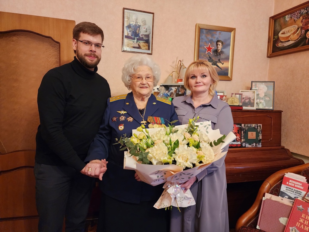Поздравление ветерана Великой Отечественной войны Брок-Бельцовой Галины Павловны