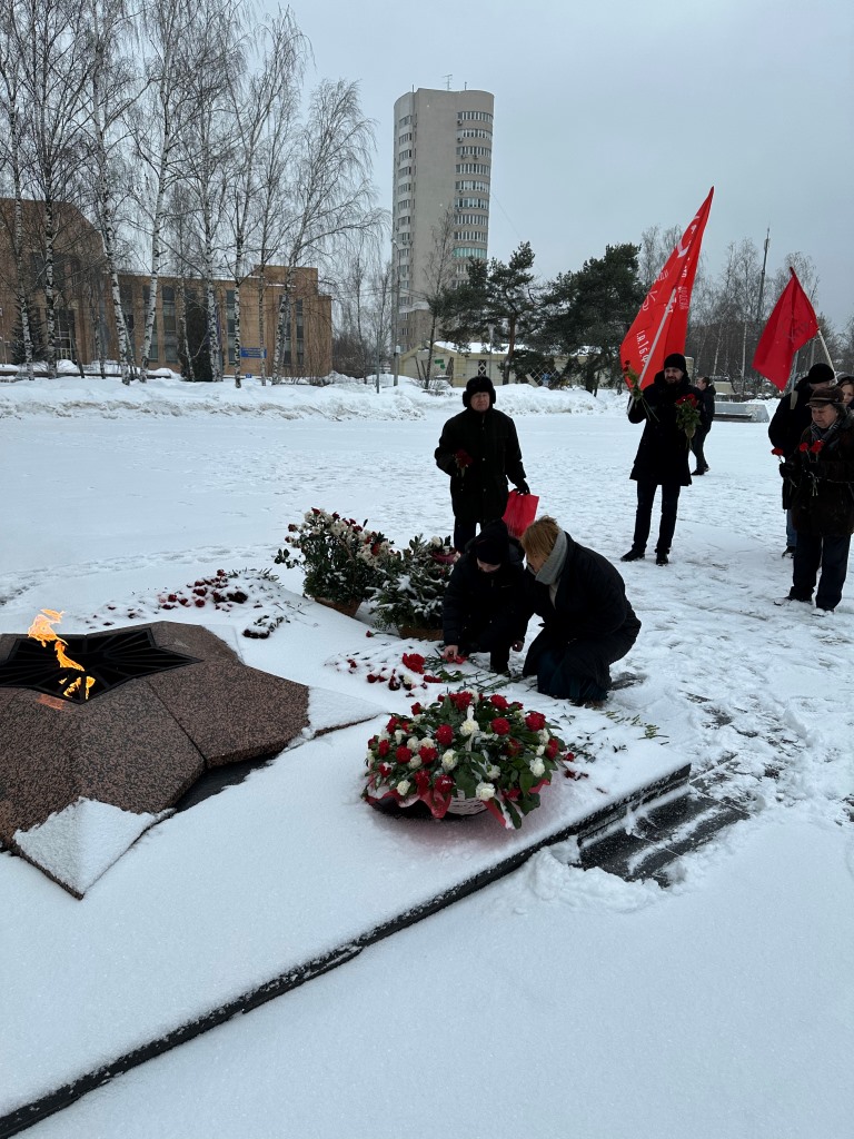 Возложение в Королёве в честь 23 февраля