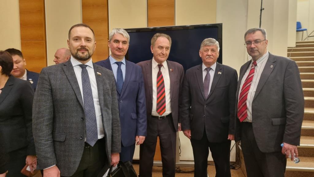 Депутат Государственной Думы Николай Васильев принял участие в парламентских слушаниях
